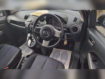 Used Mazda Mazda2 2010 for sale - 79807068: Photo