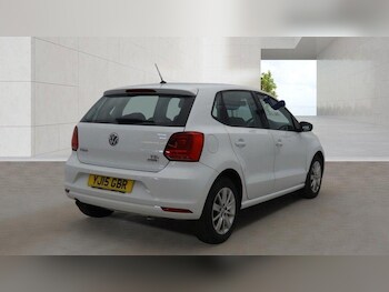 Used Volkswagen Polo 2015 for sale - 78489185: Photo