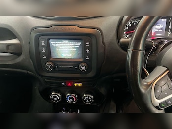 Used Jeep Renegade 2017 for sale - 78531392: Photo