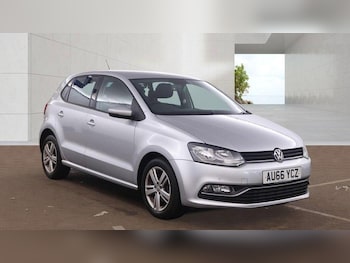 Used Volkswagen Polo 2016 for sale - 78273809: Photo