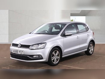 Used Volkswagen Polo 2016 for sale - 78273809: Photo