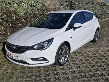 Used Vauxhall Astra 2015 for sale - 77701098: Photo