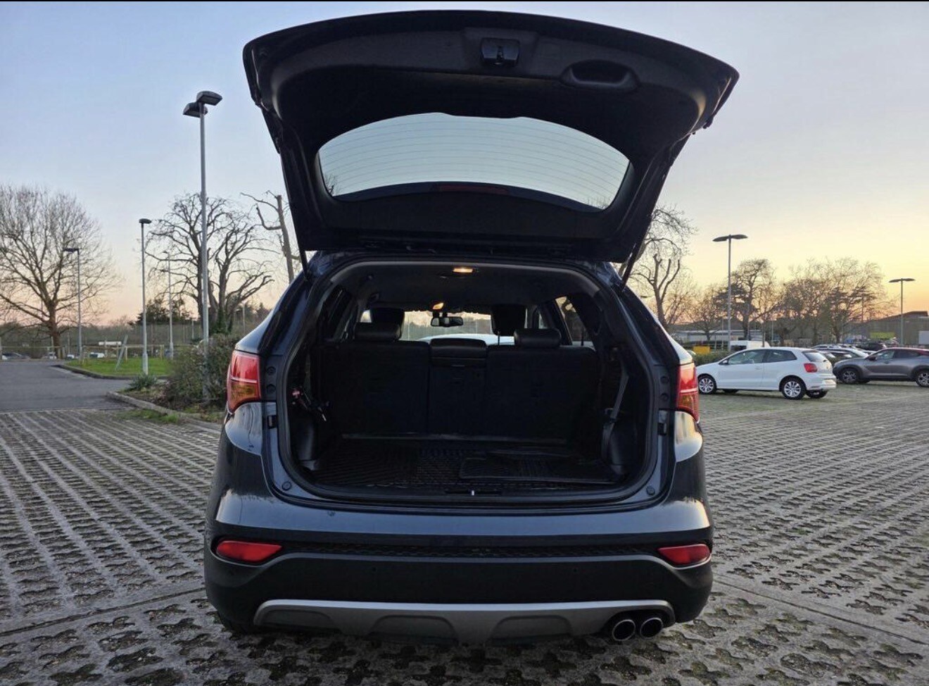 Used Hyundai Santa Fe 2015 for sale - 77697492: Photo 18