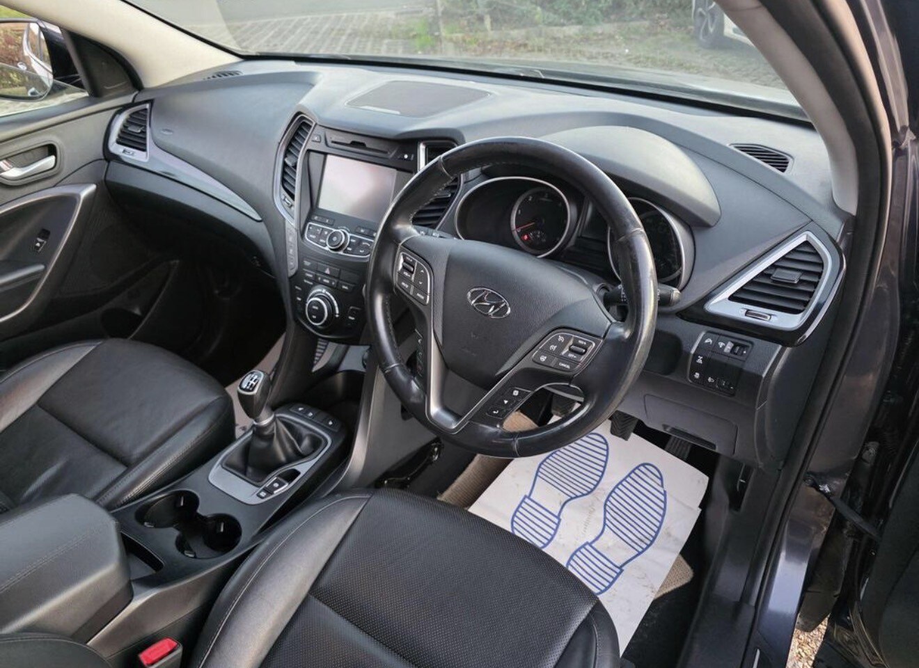 Used Hyundai Santa Fe 2015 for sale - 77697492: Photo 22