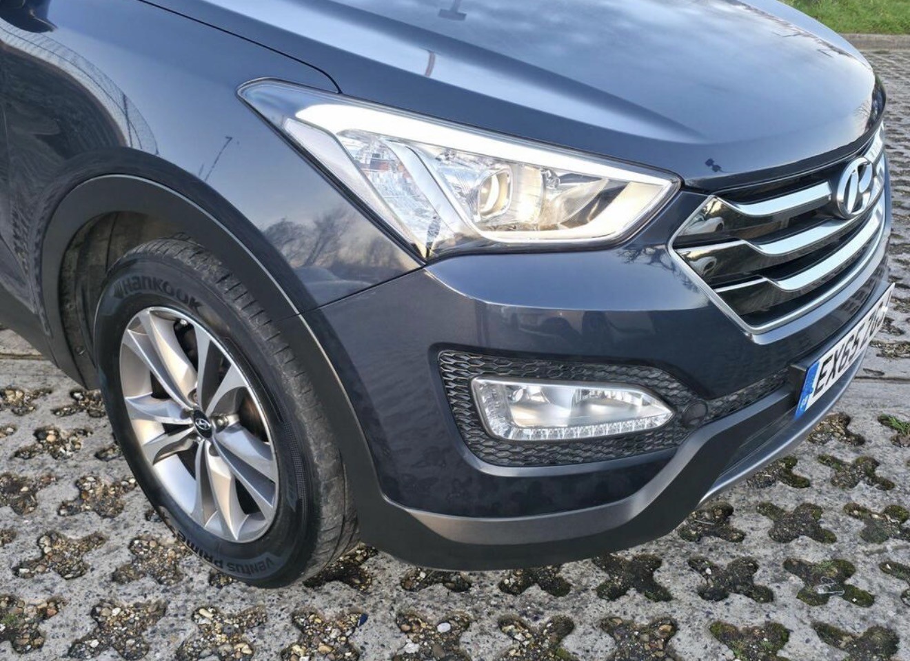 Used Hyundai Santa Fe 2015 for sale - 77697492: Photo 4