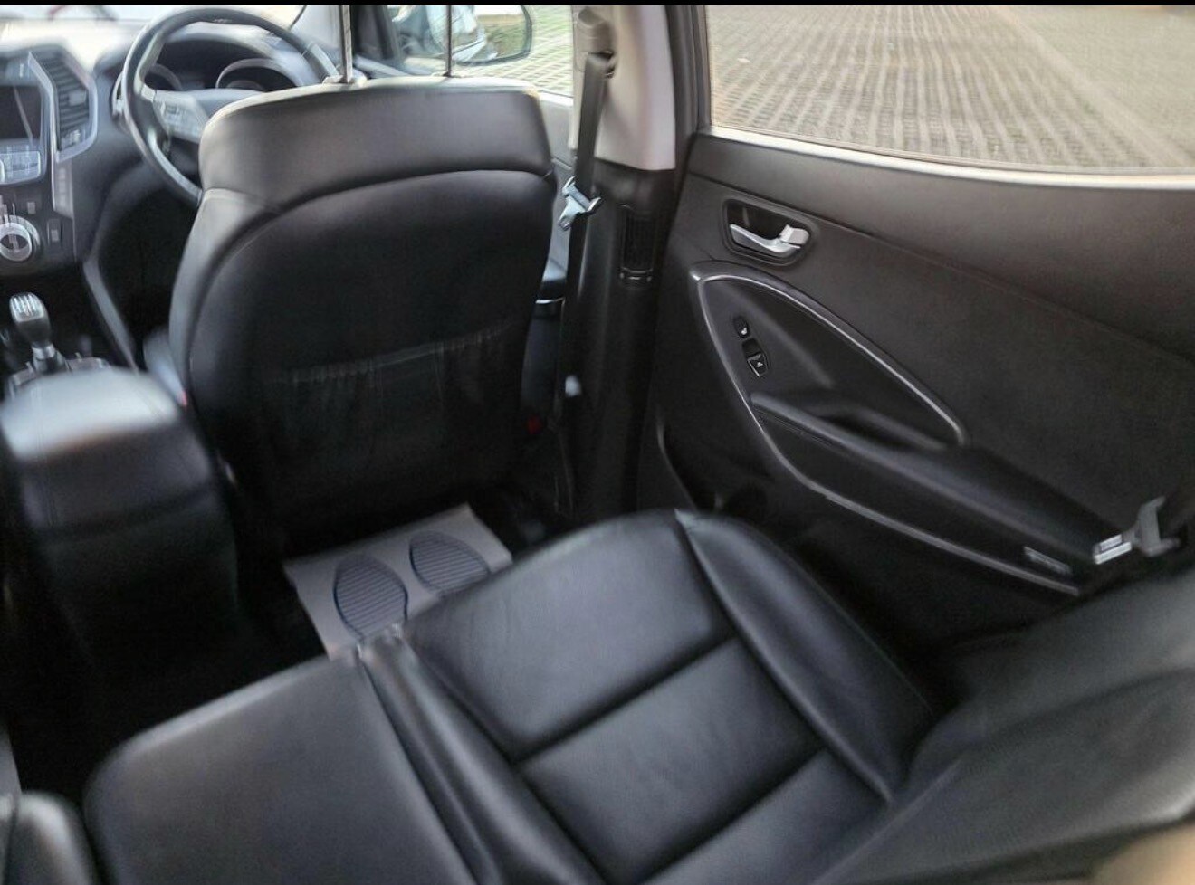 Used Hyundai Santa Fe 2015 for sale - 77697492: Photo 41