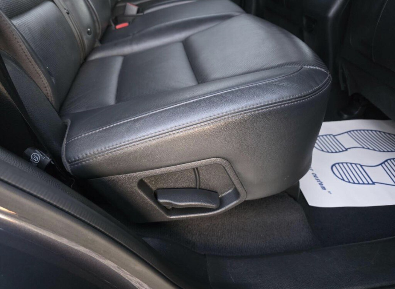 Used Hyundai Santa Fe 2015 for sale - 77697492: Photo 42