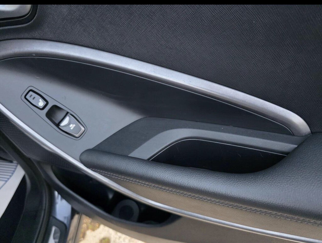 Used Hyundai Santa Fe 2015 for sale - 77697492: Photo 48