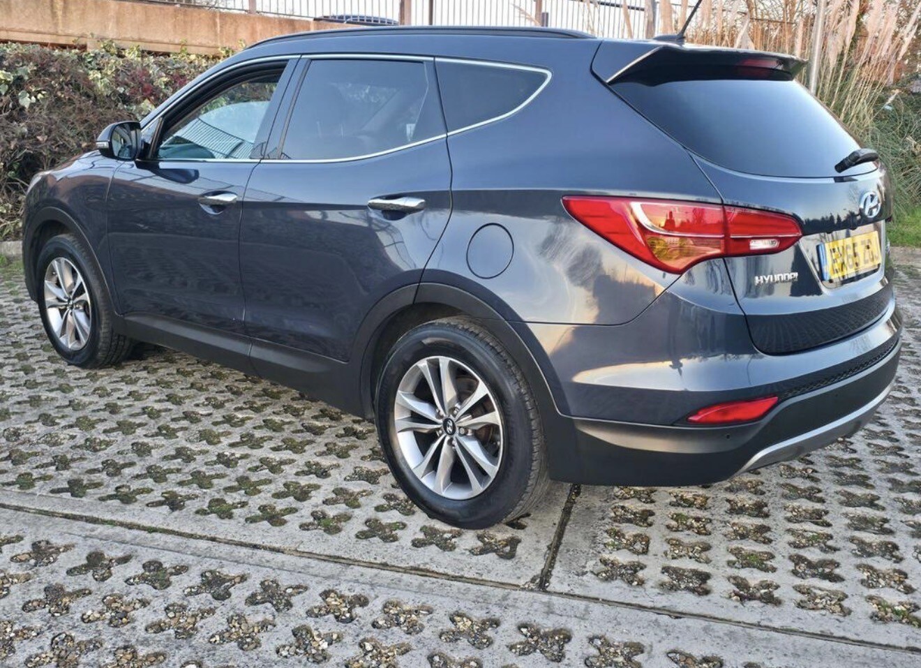 Used Hyundai Santa Fe 2015 for sale - 77697492: Photo 7