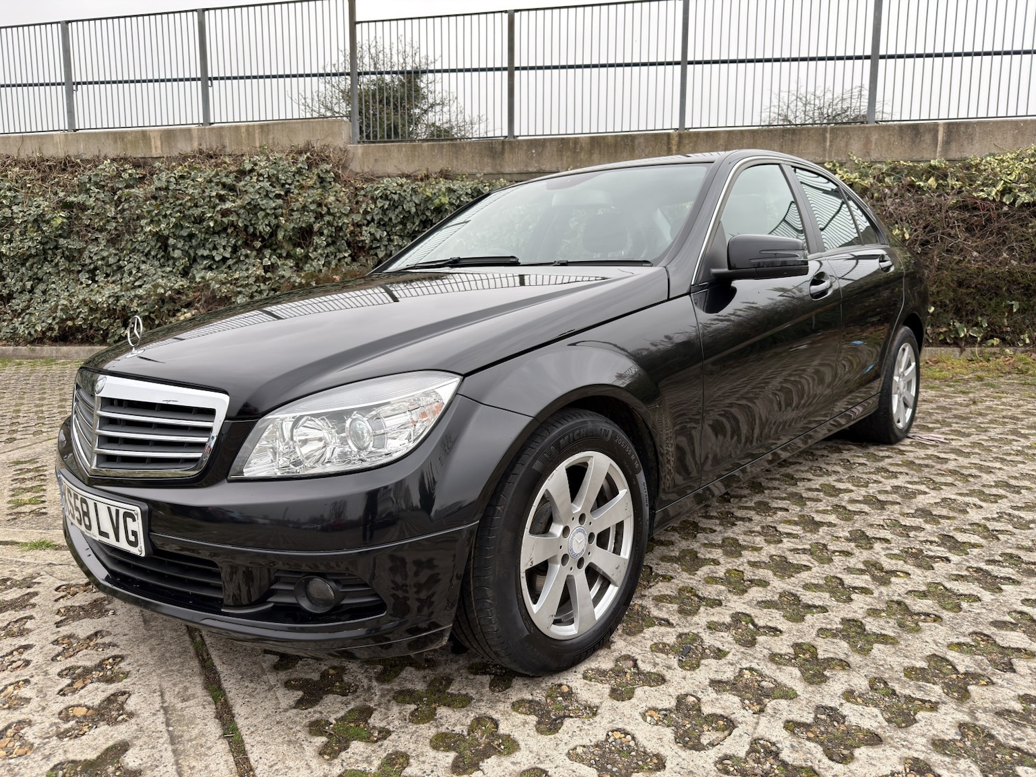 Used Mercedes-Benz C Class 2009 for sale - 77789316: Photo 4