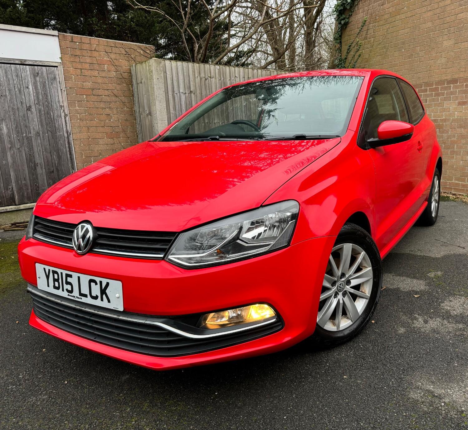 Used Volkswagen Polo 2015 for sale - 76793667: Photo 2