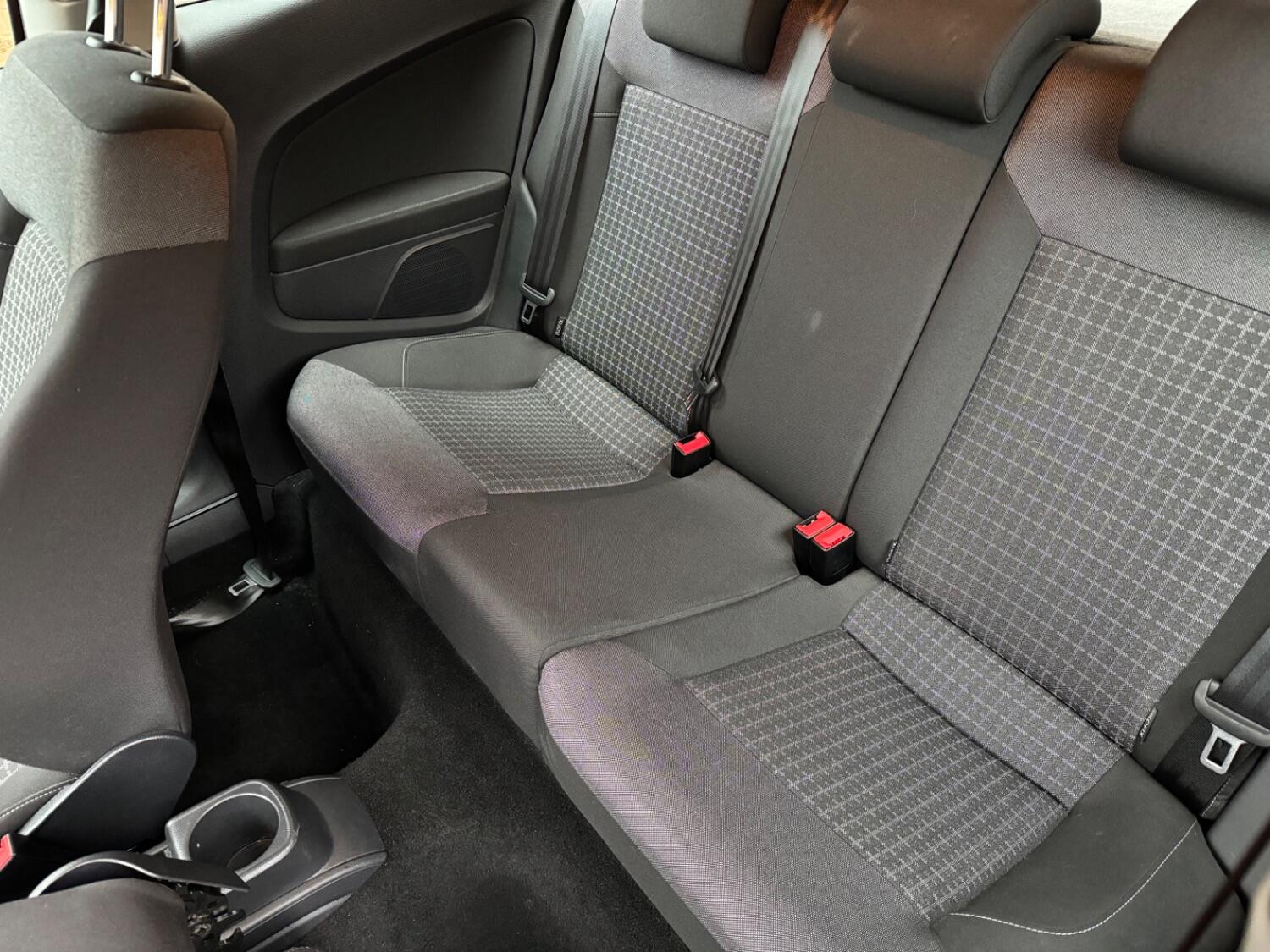 Used Volkswagen Polo 2015 for sale - 76793667: Photo 9