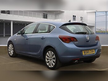 Used Vauxhall Astra 2010 for sale - 77697496: Photo