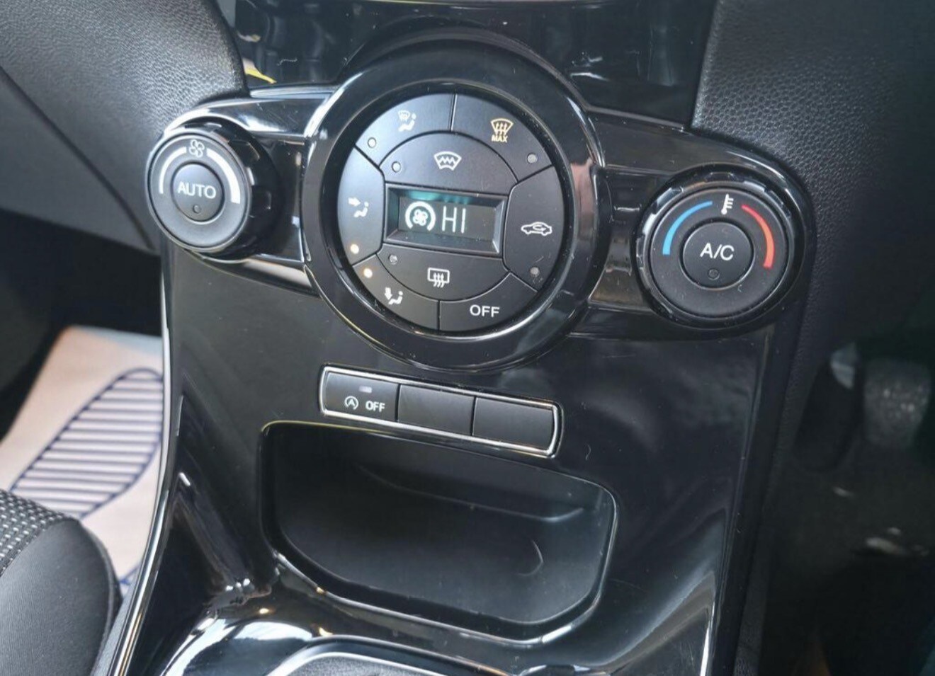 Used Ford Fiesta 2017 for sale - 77742897: Photo 44