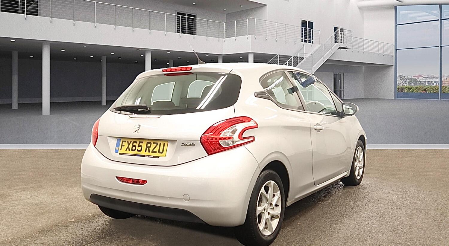 Used Peugeot 208 2015 for sale - 76793596: Photo 5
