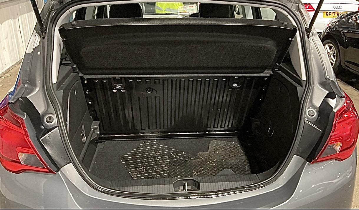 Used Vauxhall Corsa 2016 for sale - 77697497: Photo 2