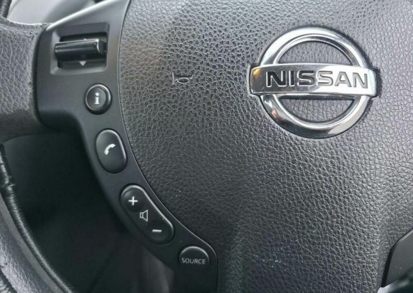 Used Nissan Qashqai 2009 for sale - 77697491: Photo 39