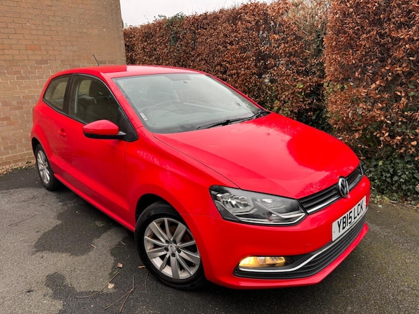 Used Volkswagen Polo 2015 for sale - 75428627: Photo 1