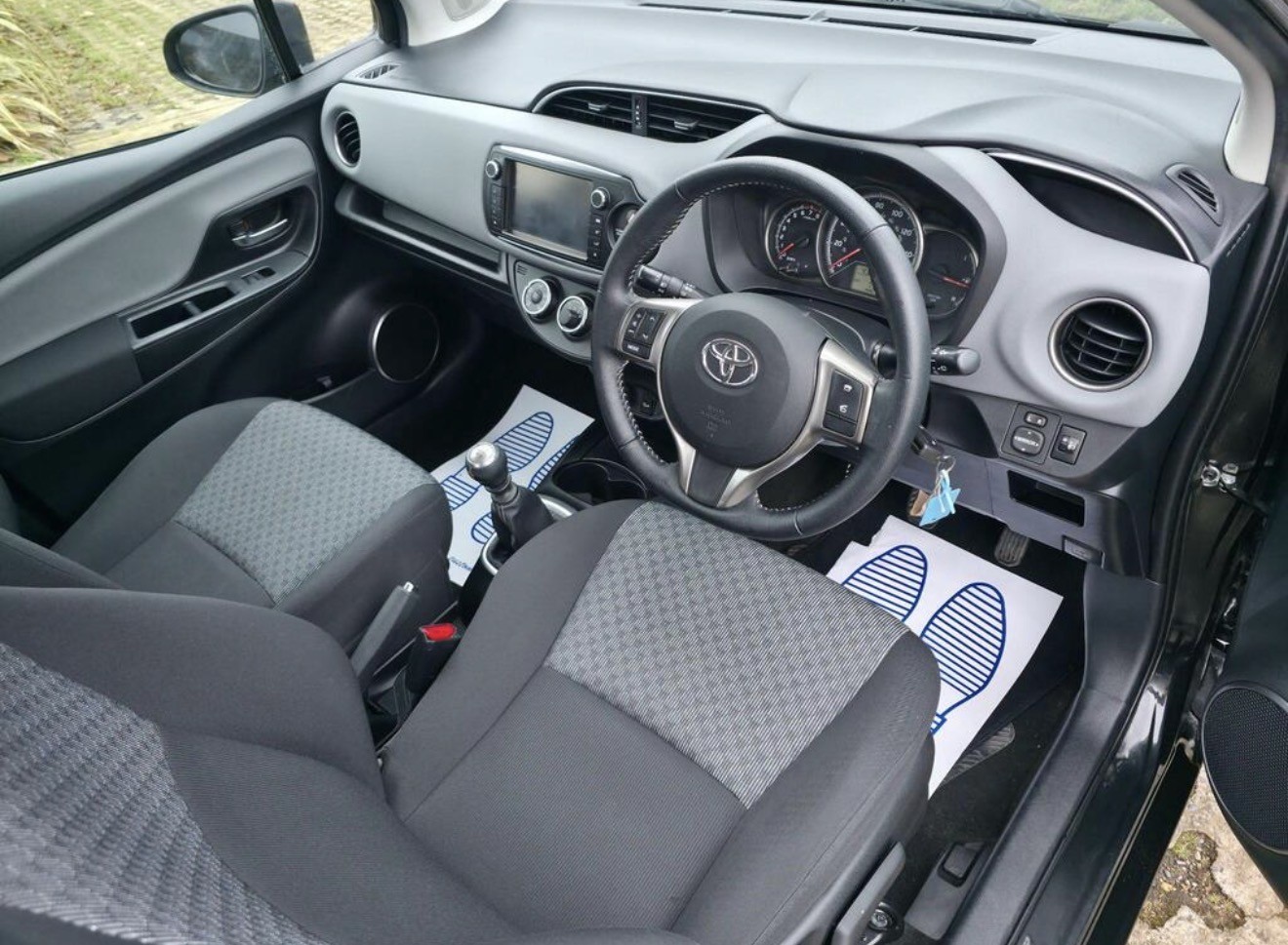 Used Toyota Yaris 2014 for sale - 77697490: Photo 14