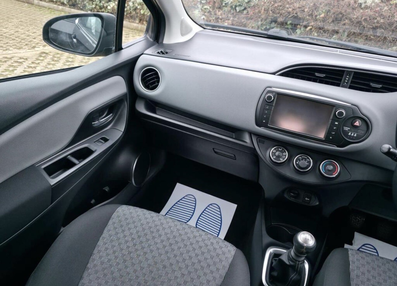 Used Toyota Yaris 2014 for sale - 77697490: Photo 16