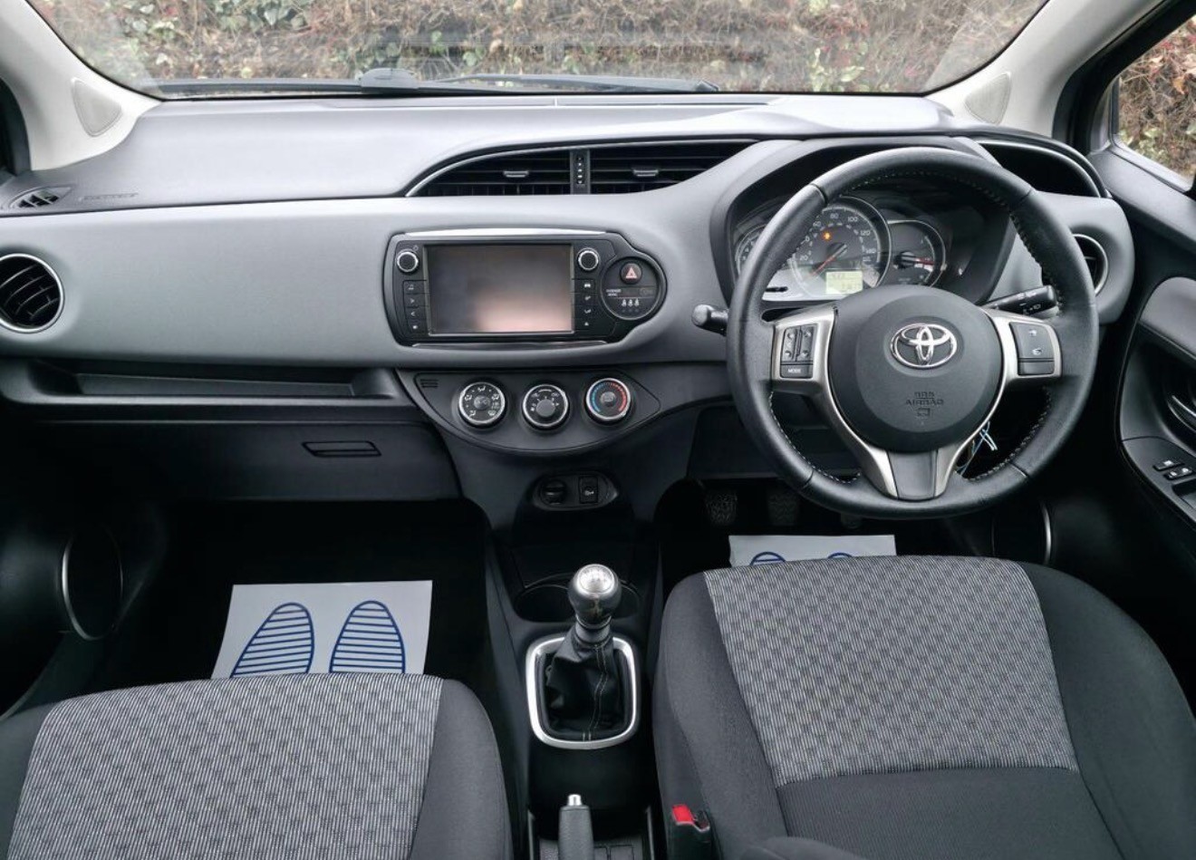 Used Toyota Yaris 2014 for sale - 77697490: Photo 17