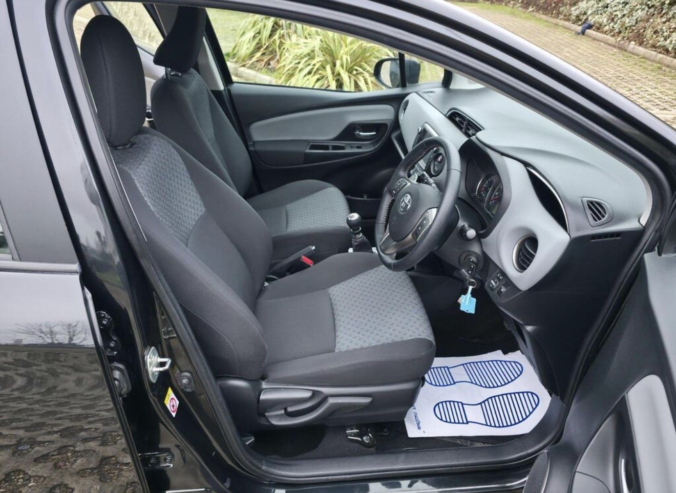 Used Toyota Yaris 2014 for sale - 77697490: Photo 19