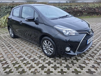 Used Toyota Yaris 2014 for sale - 77697490: Photo