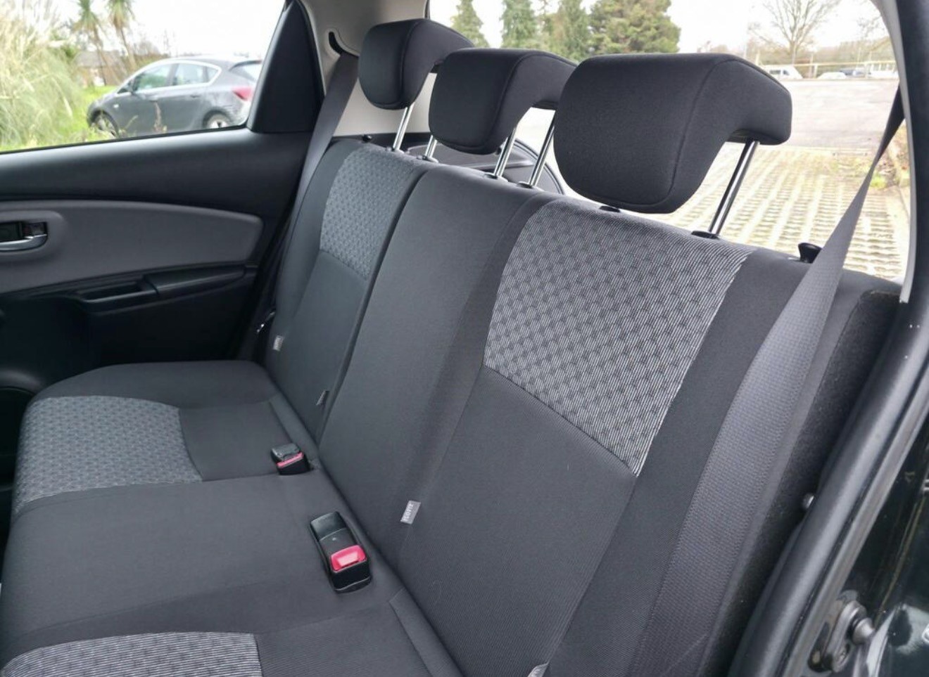 Used Toyota Yaris 2014 for sale - 77697490: Photo 21