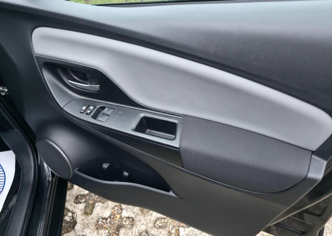 Used Toyota Yaris 2014 for sale - 77697490: Photo 28