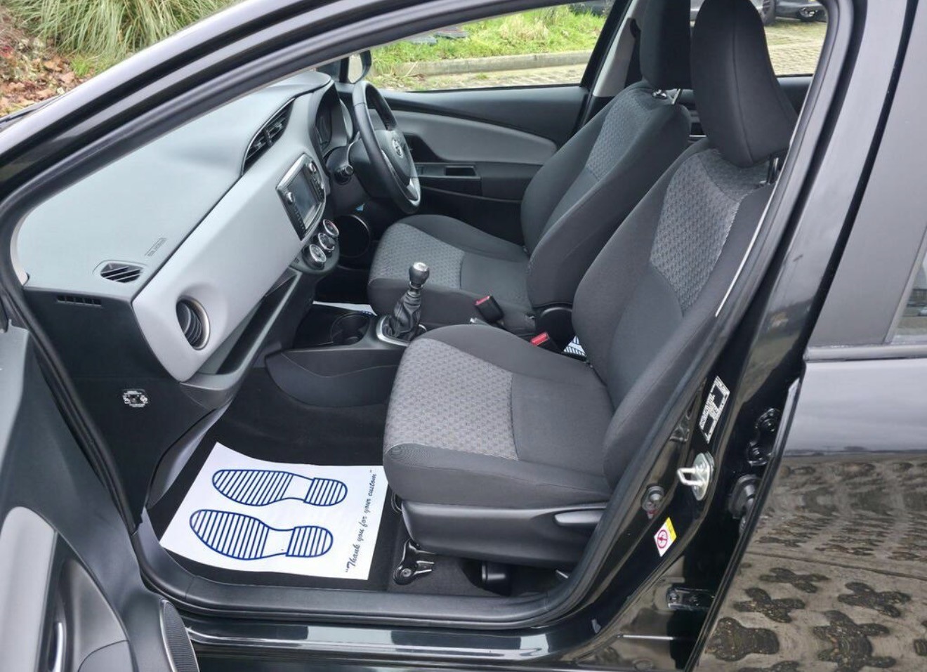 Used Toyota Yaris 2014 for sale - 77697490: Photo 33