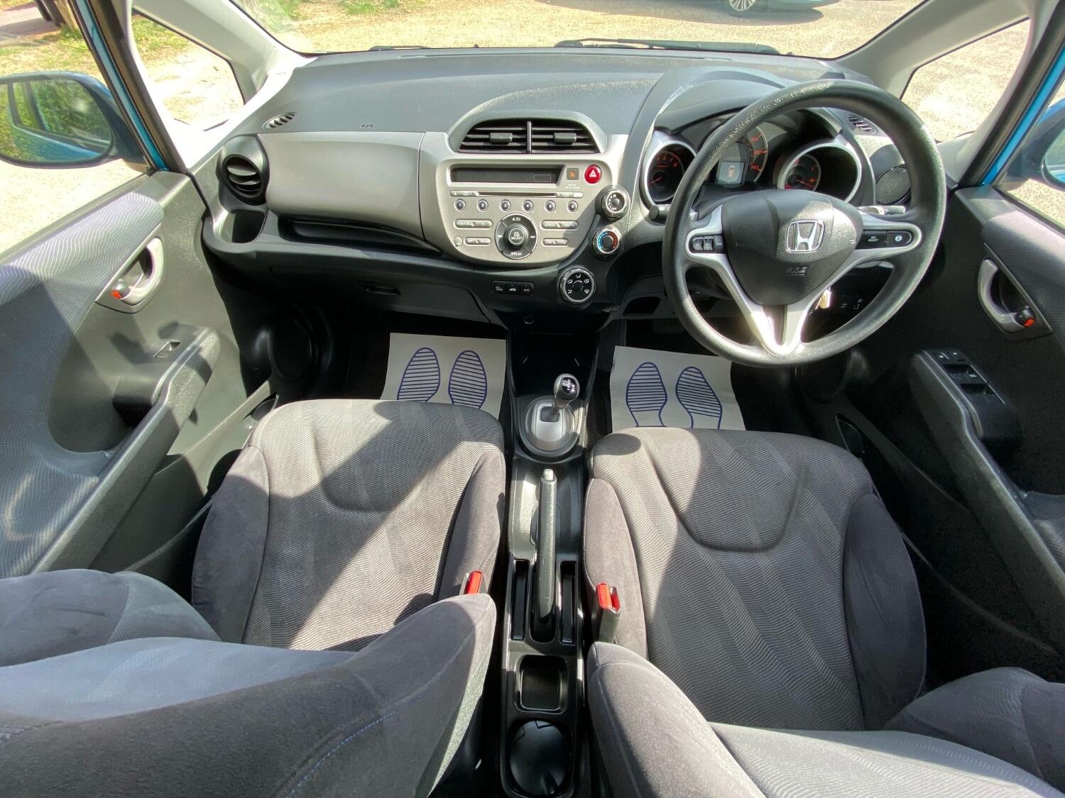 Used Honda Jazz 2010 for sale - 76793665: Photo 7