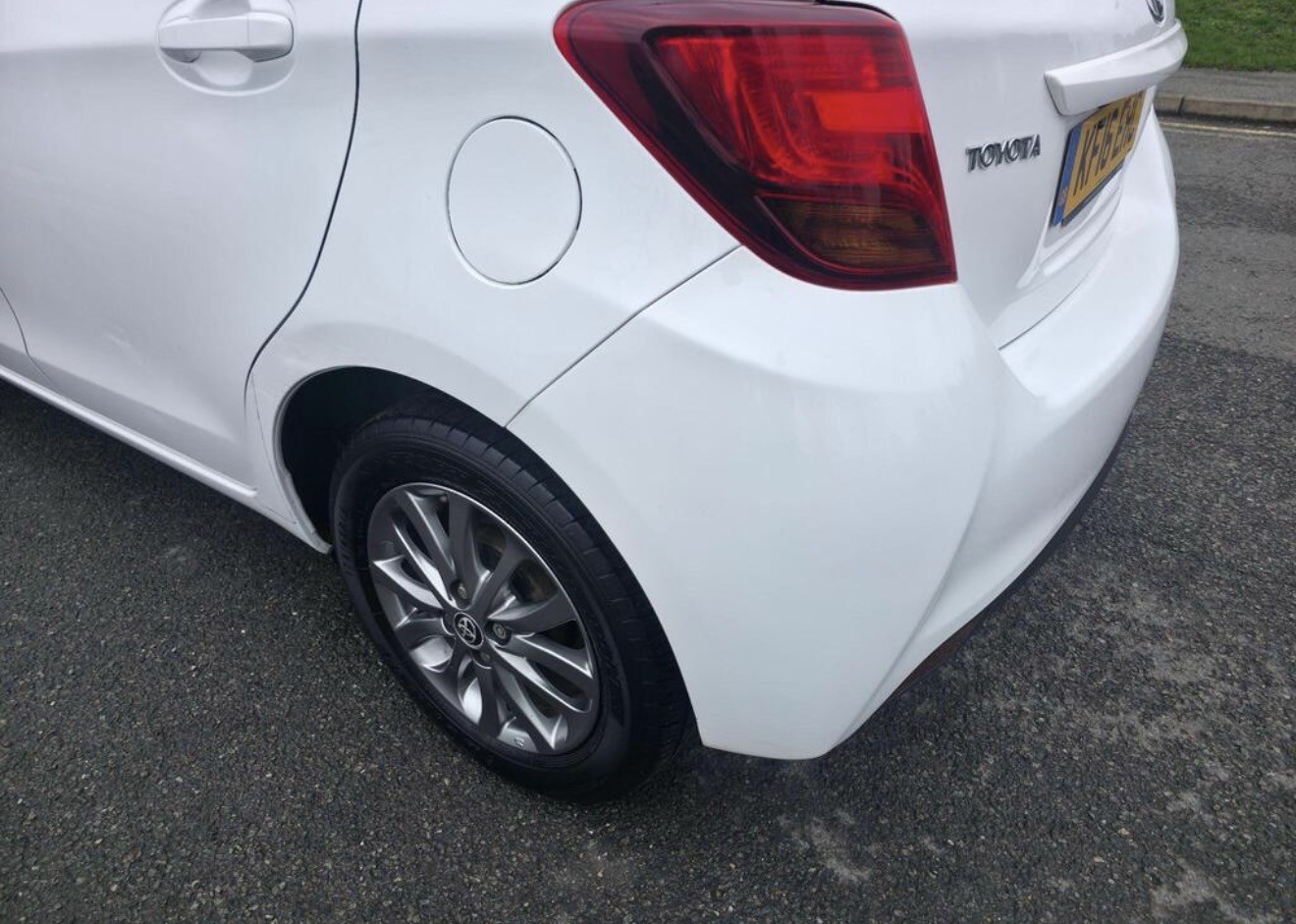 Used Toyota Yaris 2016 for sale - 77697489: Photo 11