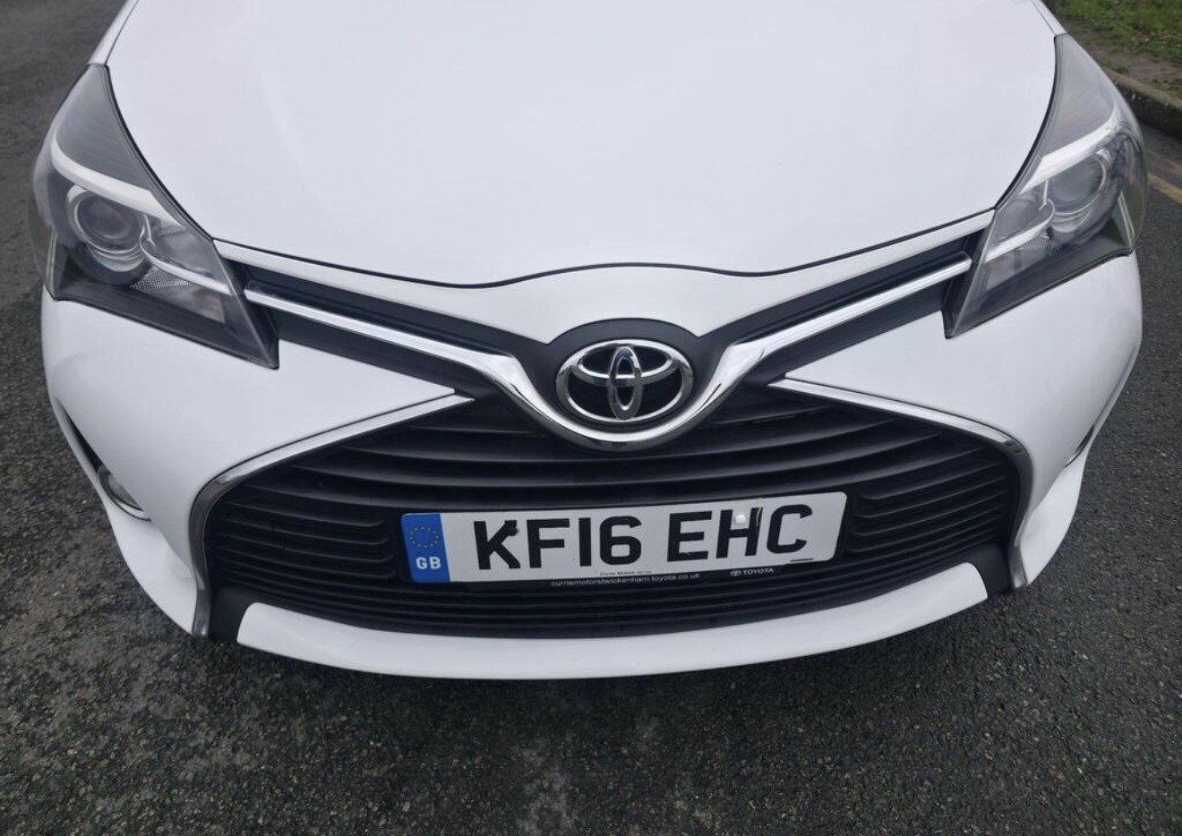 Used Toyota Yaris 2016 for sale - 77697489: Photo 2
