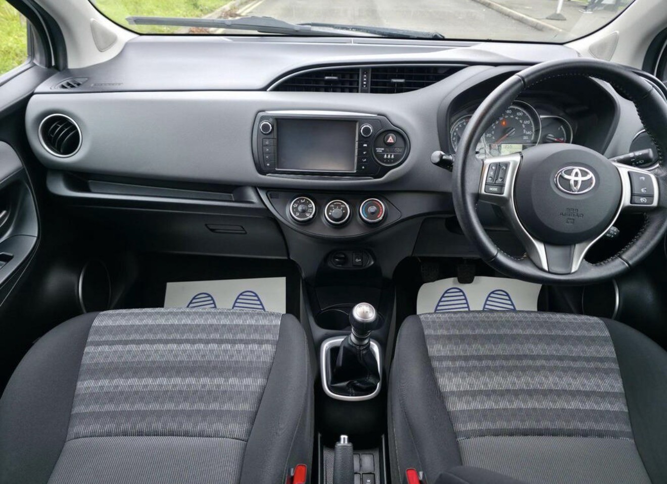 Used Toyota Yaris 2016 for sale - 77697489: Photo 22