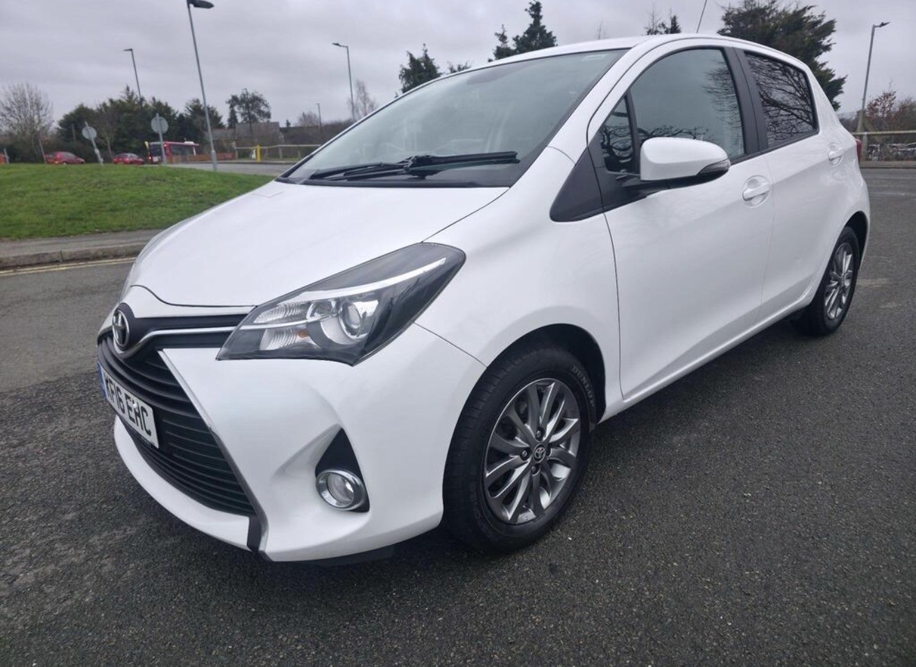 Used Toyota Yaris 2016 for sale - 77697489: Photo 3