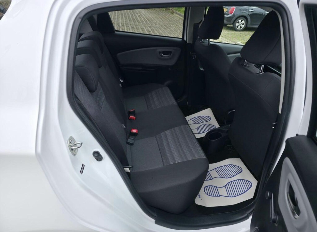 Used Toyota Yaris 2016 for sale - 77697489: Photo 30