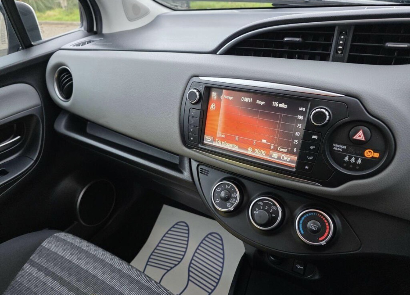 Used Toyota Yaris 2016 for sale - 77697489: Photo 45