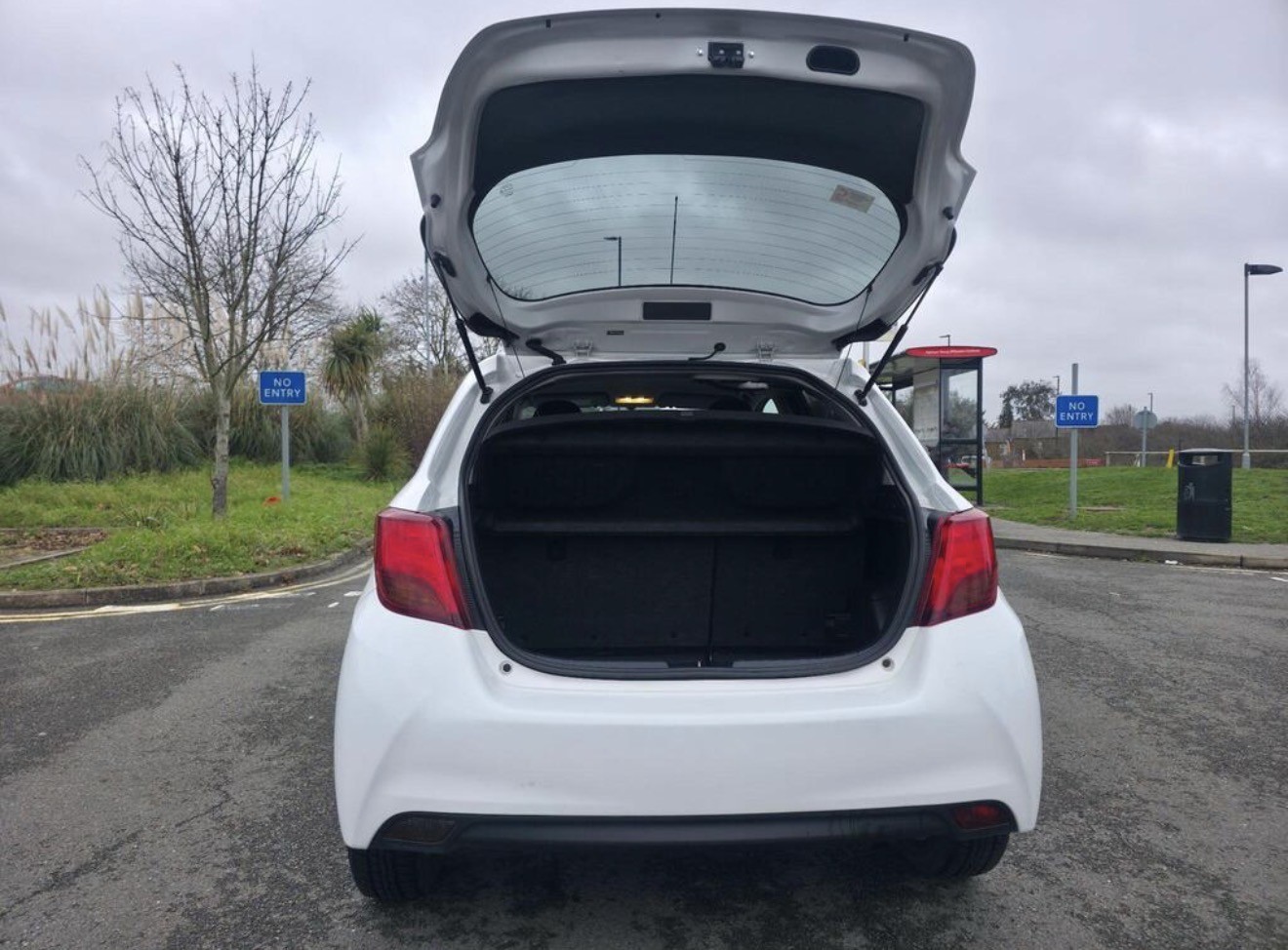 Used Toyota Yaris 2016 for sale - 77697489: Photo 48