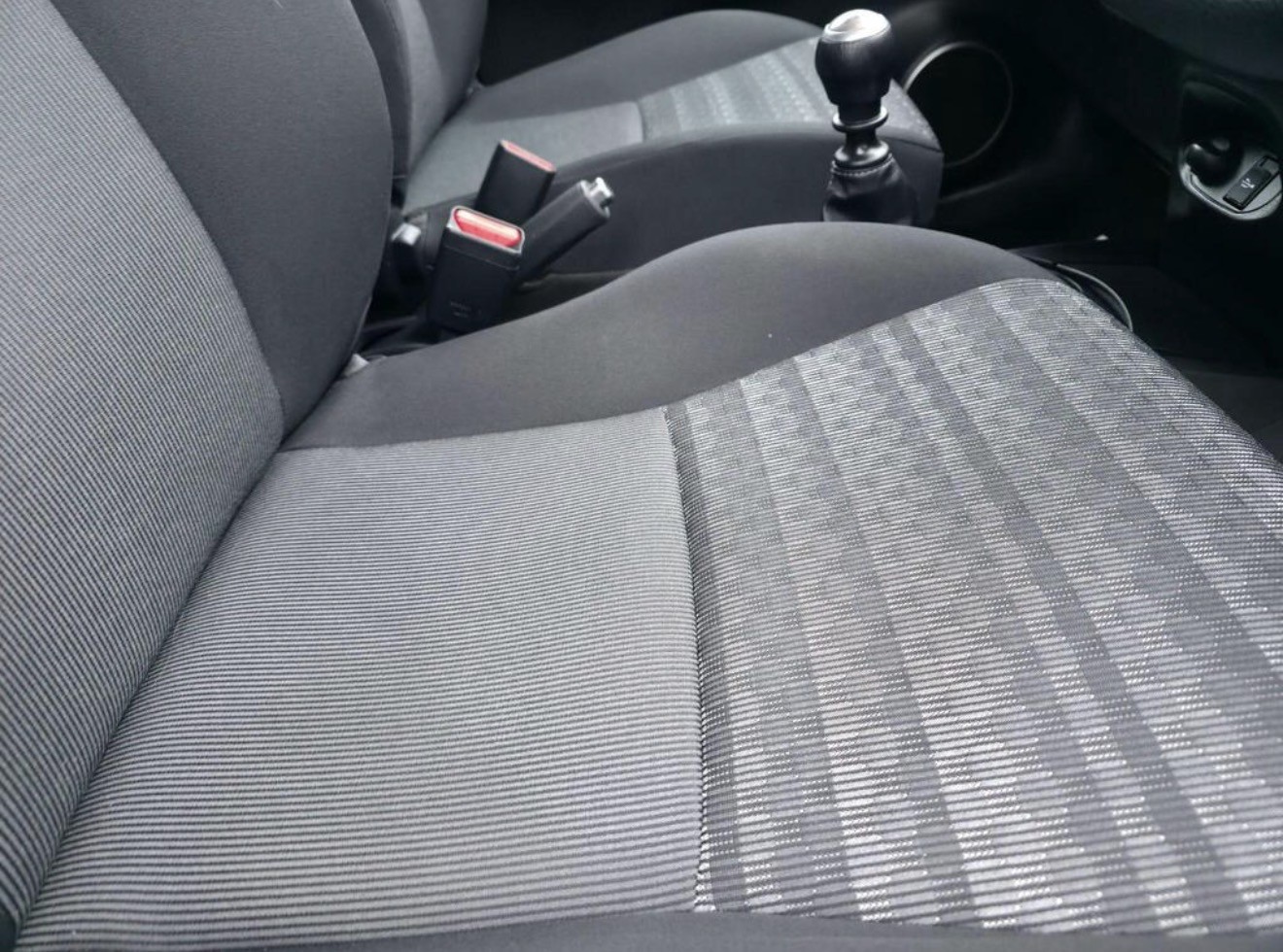 Used Toyota Yaris 2016 for sale - 77697489: Photo 60