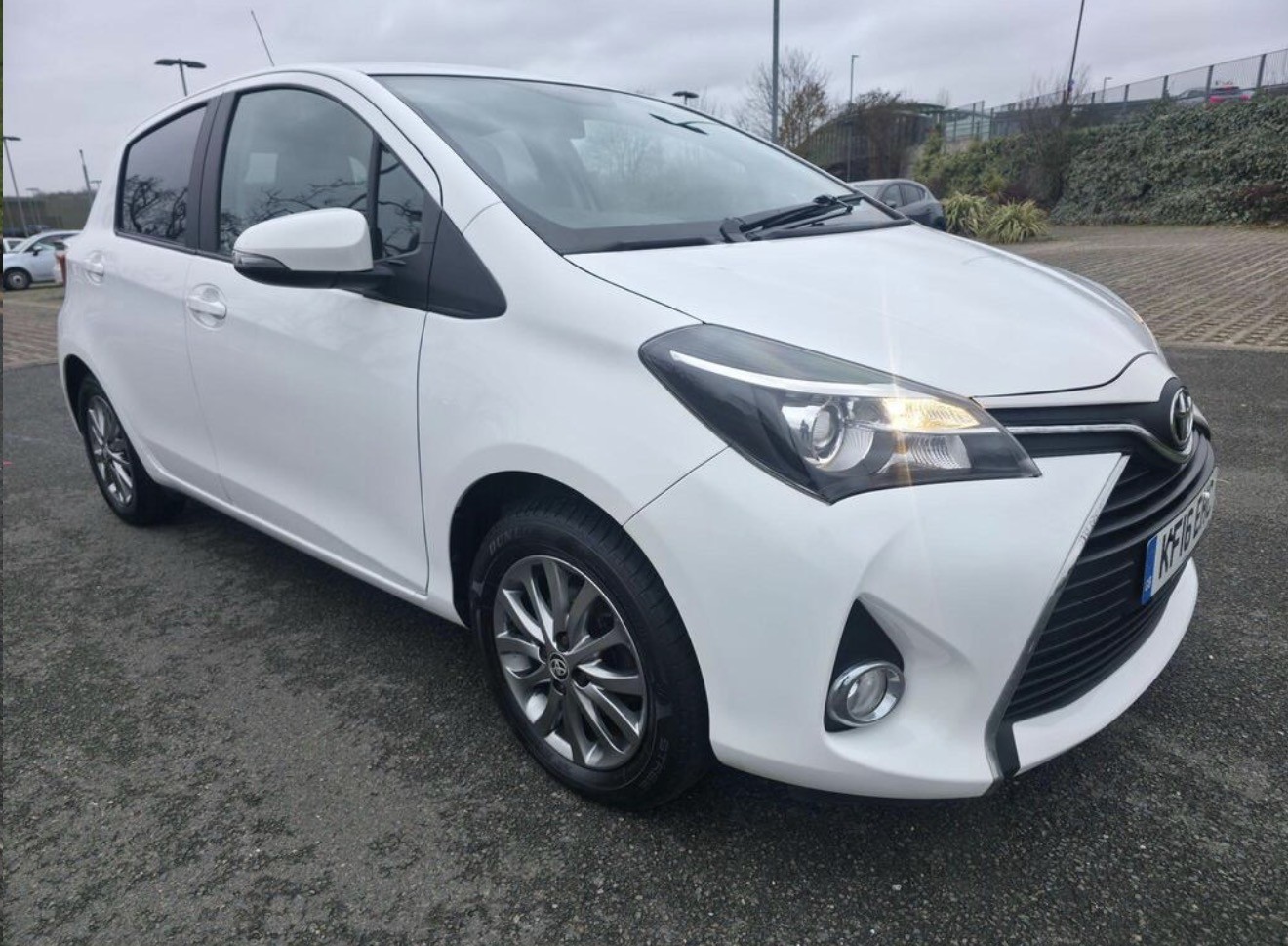 Used Toyota Yaris 2016 for sale - 77697489: Photo 7