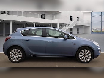 Used Vauxhall Astra 2010 for sale - 75428723: Photo