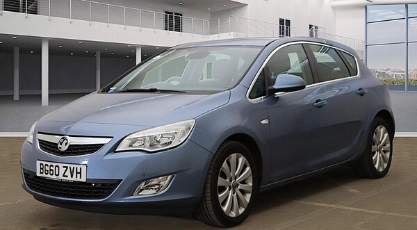 Used Vauxhall Astra 2010 for sale - 75428723: Photo 3