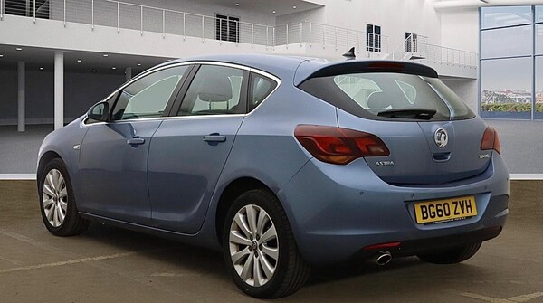Used Vauxhall Astra 2010 for sale - 75428723: Photo 4