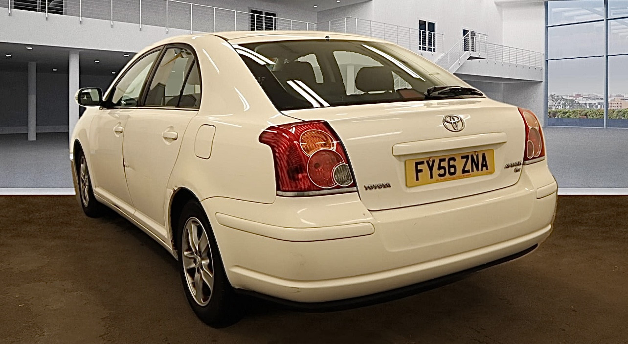 Used Toyota Avensis 2006 for sale - 76793659: Photo 2