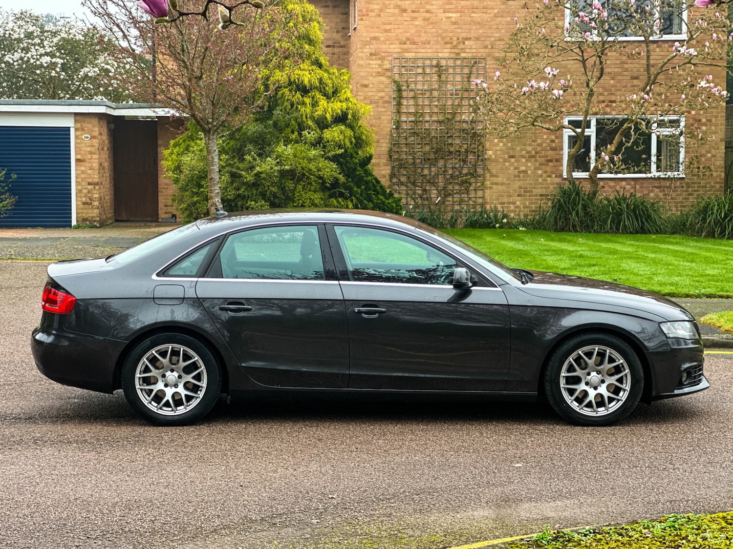 Used Audi A4 2011 for sale - 77801881: Photo 7
