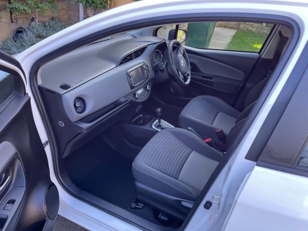 Used Toyota Yaris 2018 for sale - 77628870: Photo 6