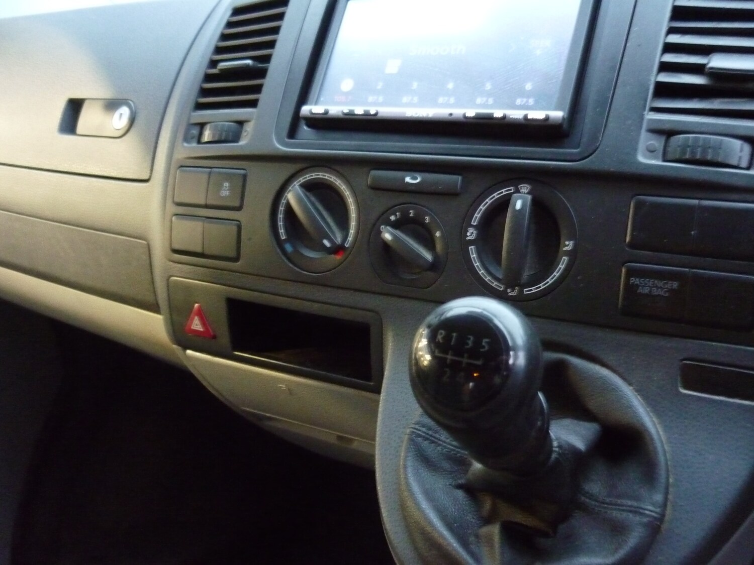 Used Volkswagen Transporter 2012 for sale - 77194992: Photo 23