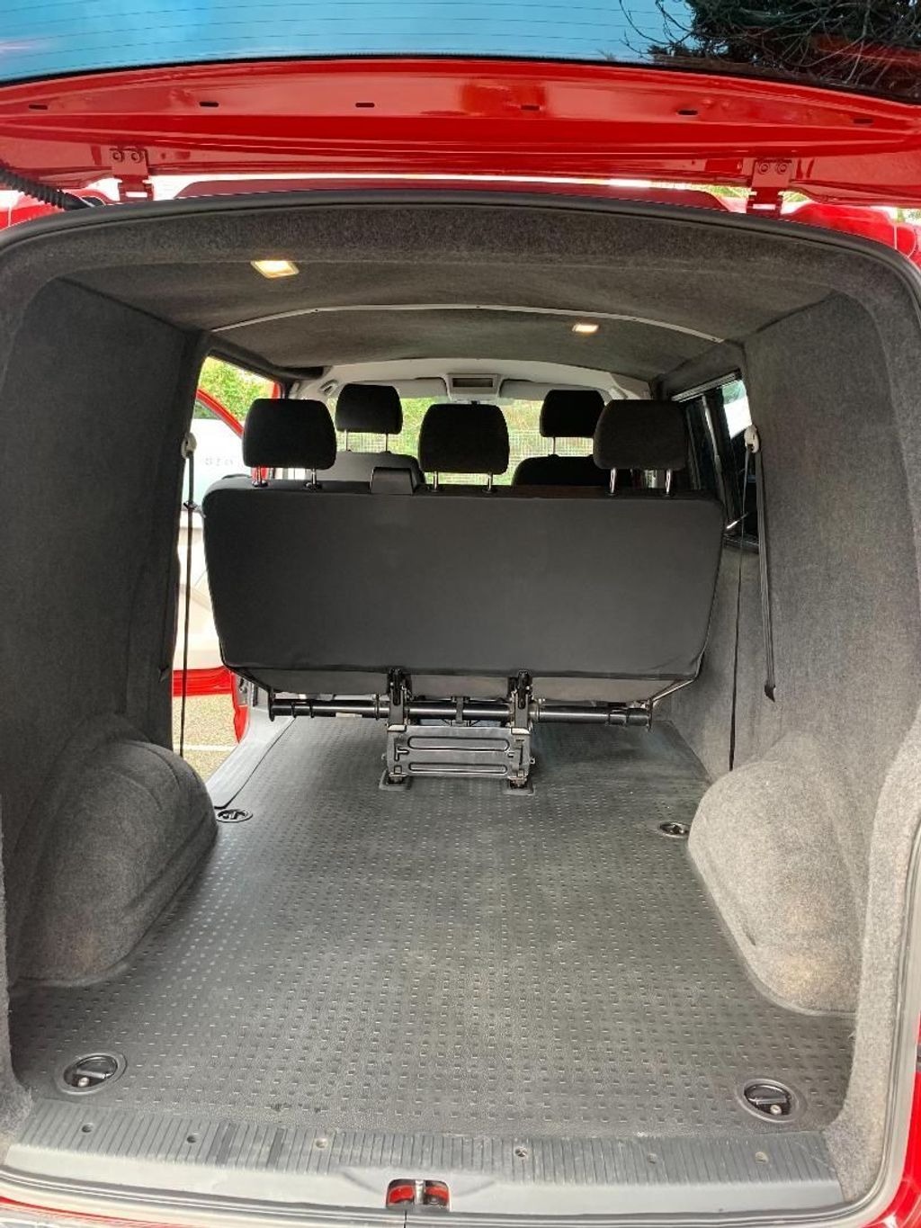 Used Volkswagen Transporter 2017 for sale - 77629931: Photo 8