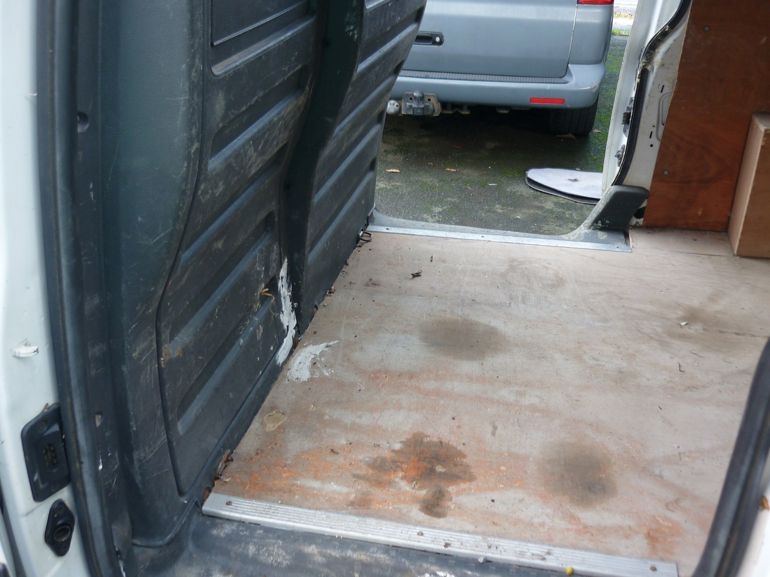 Used Volkswagen Caddy Maxi 2011 for sale - 76576416: Photo 11