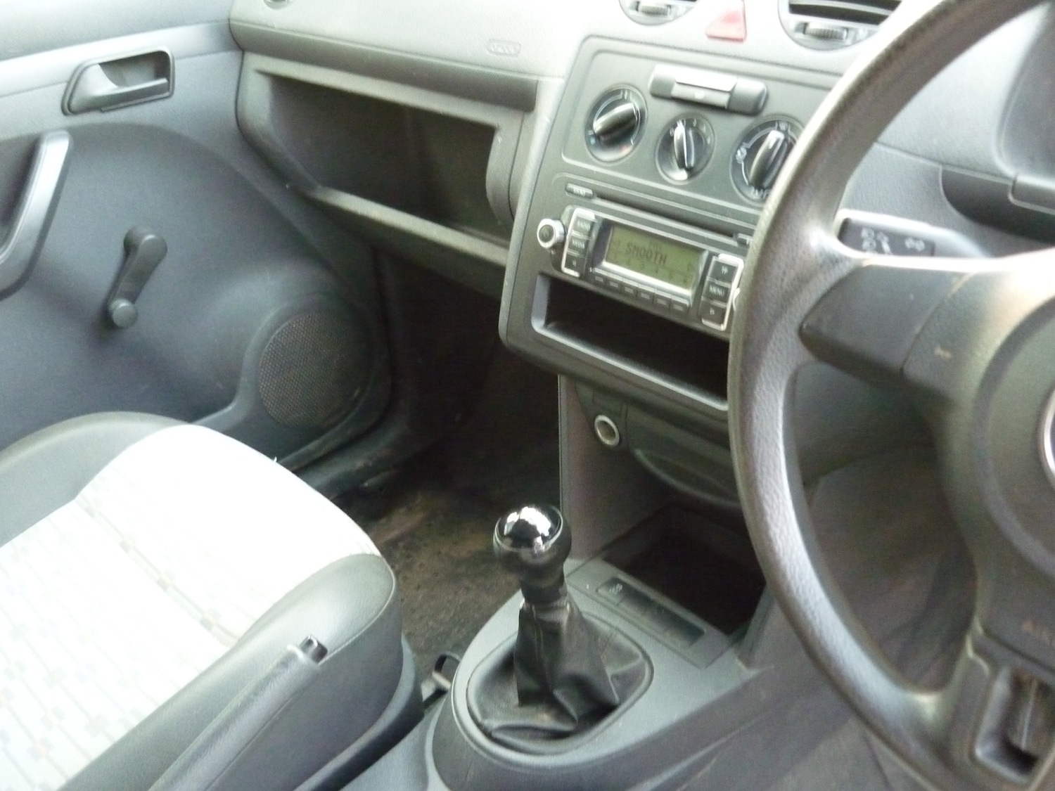 Used Volkswagen Caddy Maxi 2011 for sale - 76576416: Photo 24